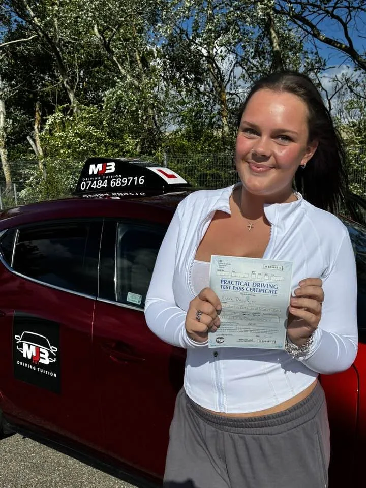 Manual driving lessons in Hurworth